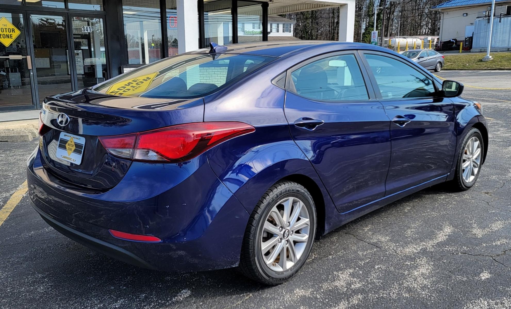 2014 Blue /Gray Hyundai Elantra Limited (5NPDH4AE2EH) with an 1.8L L4 DOHC 16V engine, 6-Speed Automatic transmission, located at 341 N White Horse Pike, Lawnside, NJ, 08045, (856) 262-9500, 39.855621, -75.027451 - Photo #4